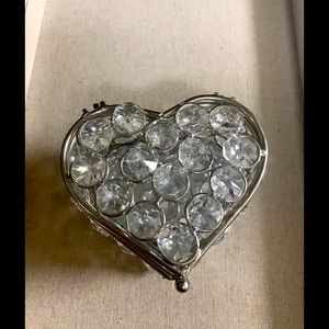 Crystal heart jewelry box 9cm curve to tip